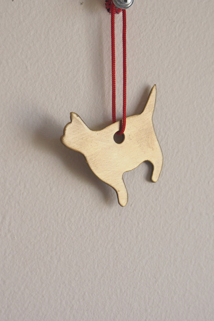 Fog Linen Work - Brass Cat Ornament - Kura Studio