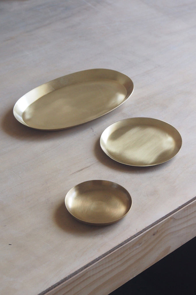 Fog Linen Work - Brass Small Circle Tray - Kura Studio